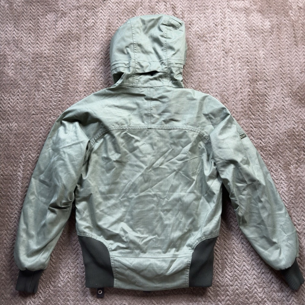 686 Woman's Snowboarding Jacket Green Pink Size XS Winter Gear - Picture 7 of 9